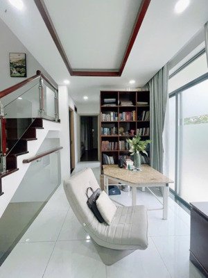 bán nhà 7x20m liên phường full nội thất giá rẻ nhất đường 16m hạ tầngg đẹp