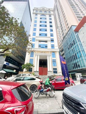 tòa khách sạn + casino + nhà hàng cầu giấy 588m2 x 15 tầng giá 600 tỷ