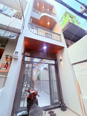 nhà mới ,btct,mai xuân thưởng 39m ,3 tầng -4pn- chỉ 5,8 tỷ