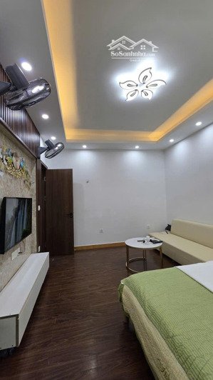 bán căn nhà chính chủ ba đình, khu phố đào tấn, 100m2 tầng 2/3/4 thông nhau 3pn, giảm chỉ còn 5.4ty