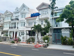 bán nhà biệt thự nam đô,phú mỹ hưng,phường tân phú,quận 7, giá :41,5 tỷ,sổ hồng 