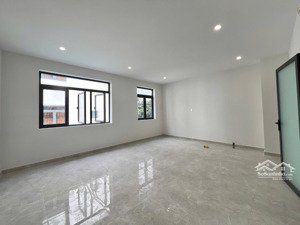 cho thuê chdv cao cấp, thoáng mát ngay vòng xoay liên phường, cc thủ thiêm garden, sky9, ehomes q2