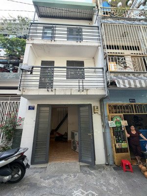 bán nhà 40/4 đường số 27, f. sơn kỳ, 3,4x4,05m, nhà 2 lầu vị trí gần trường đh công thương