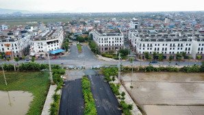 bán nhanh liền kề 80m2 mặt đường trịnh văn bô kéo dài 17ty bao toàn bộ phí sang sổ ,lh 