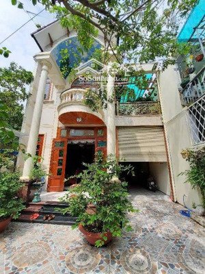 biệt thự sân vườn hóc môn - giảm sâu 700 triệu - full nội thất gỗ đỏ