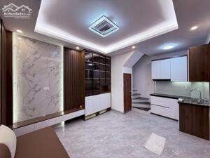 Bán gấp căn nhà đẹp ngõ 99 Xuân La quận Tây Hồ - sổ 20m2 - 5 tầng - 3PN - Giá 6,5 tỷ - Ngõ nông.