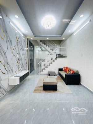 bán nhà song hành q12 - 39m2(3.5 x11m )- 2 tầng- hxh- chỉ3,53 tỷ.