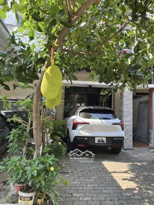 nhà 3 tầng hàn thuyên cần bán nhanh giá tốt. giảm 50 triệu cho khách thiện chí đi xem.