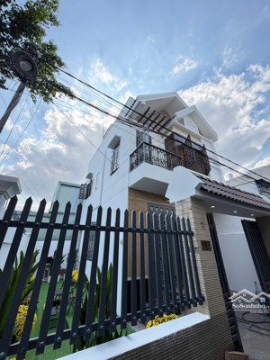 bán nhanh nhà thạnh lộc 14, 8x10m, ngay trung tâm quận 12