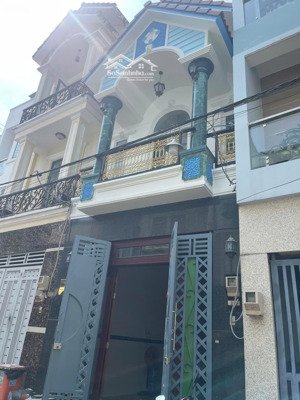 nhà ở lê văn việt hẻm xe hơi - cuối năm chủ kẹt hạ giá bán nhanh ạ