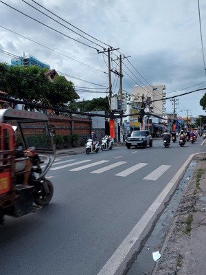 giảm cực sốc 900tr bán nhanh căn mặt tiền tô ngọc vân, thủ đức - sổ hồng đầy đủ - giá 7,9 tỷ (tl).