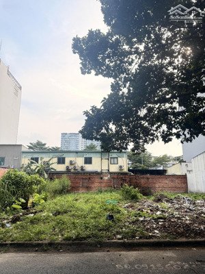 đất huy hoàng 8x20m đường 12m ngay trương văn bang - 275tr/m2