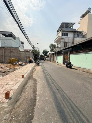 đất mặt tiền đường số 3, kế bệnh viện quận thủ đức, giá 6 tỷ.