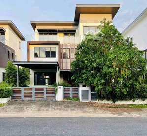 bán biệt thự đơn lập swanbay, sổ hồng cầm tay, mặt tiền đường lớn. rổ hàng swanbay giá tốt !