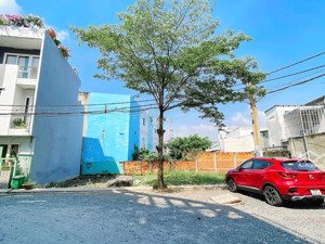 bán đất đẹp 203m2 thổ cư, ngang 18m, đường xe hơi, gần 3 trường đại học, giá 7.5 tỷ