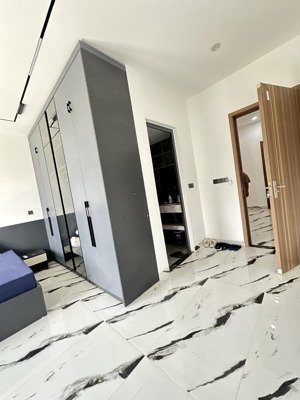 3 tầng ở ngay 90m2 5*18, cách biển chỉ 150m đi bộ, đường lê thước 5.5m, chỉ hơn 15 tỷ