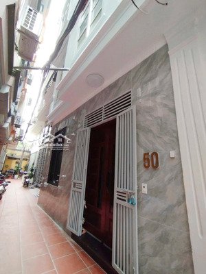 bán nhà cổ điển tứ hiệp 5 tầng trung tâm huyện thanh trì