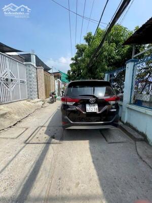 Bán nhà HXH thông đường Đào Tông Nguyên – Nhà Bè-5.68 ty

5 × 21m (105m² thổ cư 100%), nhà 1 trệt 1 lầu, không gian thoáng