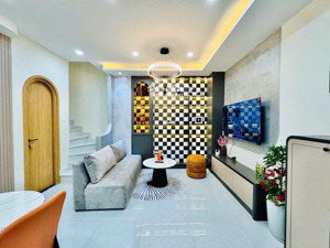 siêu vị trí - ngã tư hàng xanh điện biên phủ - 3 tầng - 3pn 3wc - full nội thất sang xịn - sd 71m2