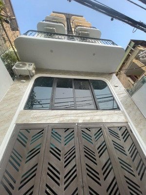 cho thuê gấp căn hộ ccmn láng hạ, sau ks fortuna, phòng mới rộng, full nt dọn vào ở ngay, giá 5.3tr