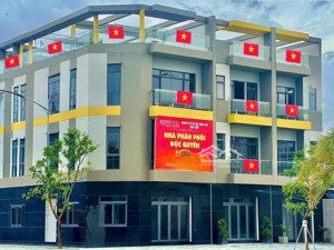 hàng hiếm: nhà phố 4 tầng tp.hcm ,shr , ngay vành đai 3, cách ga metro 500m, giá 6,6ty đã vat