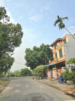 bán gấp căn biệt thự sl170m2 tp từ sơn, sổ hồng kết nối cao tốc sân bay 120m chỉ 7,x tỷ