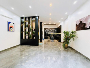 nhà đẹp cầu diễn 38m2 - ô tô cách nhà 100m - lô góc - 5 tầng - 7.8 tỷ 