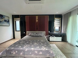 ngay hồ bồ đề: 6 tầng thang máy gara 7 chỗ, vài bước ra phố chỉ 14tỷ