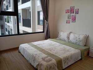 cần tiền bán gấp căn 3pn toà s902 view thoáng chỉ còn 4 tỷ