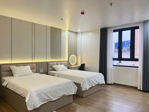 bán nhanh khách sạn 7 tầng hoàn thiện hết 38 phòng dt 200m2, pccc đầy đủ, giá 47 tỷ