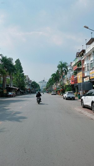 nhà 4 tầng lô nhì tân quy q7 ngang khủng 4.5m --cực đẹp