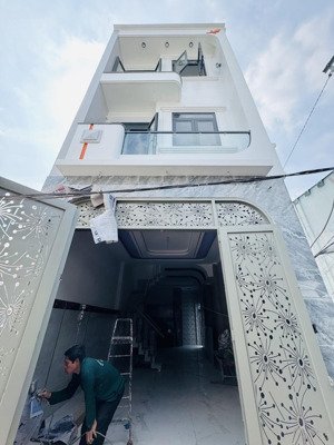 gần khu biệt thự tên lửa - ngay tỉnh lộ 10 - nhà 3 tầng - 5x14 - chỉ 6.3 tỷ