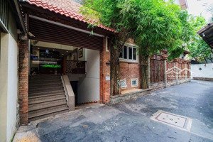 xuất cảnh bán gấp - bán nhà nguyễn đình chính 85m² 8 tầng - 31 tỷ