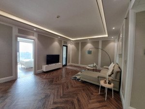 cho thuê ch king palace nguyễn trãi,110m, 3 ngủ full đồ đẹp, giá 20 triệu.lh 