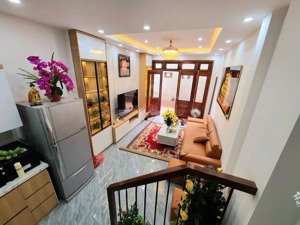 nhà hiếm có đàm quang trung 52m2( gần cầu vĩnh tuy)