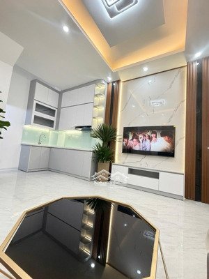 bán gấp nhà thuỵ khuê - 5 tầng - giá 7.79 tỷ - sổ đỏ riêng, ở ngay.