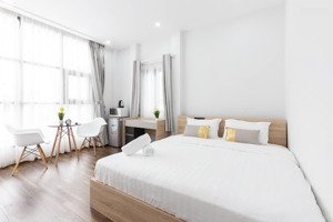 cho thuê căn hộ trung tâm phú nhuận, mới 100%, ngay nguyễn văn trỗi full nội thất lh: 