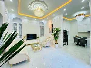 siêu phẩm - 70m - lô góc - nhà đẹp thiết kế tân cô điển - đầu tư vào vẻ đẹp không bao giờ lỗi thời.