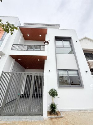 siêu phẩm nhà phố lại thế - hoàn thiện siêu đẹp dọn vào ở ngay