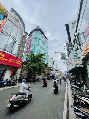 bán tòa góc 2 mặt tiền nb phan huy thực quận 7 - 10x20m 6 tầng (33 phòng) hdt 200tr/th bán 45 tỷ