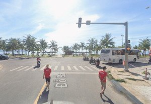 hàng lõi khan hiếm - cặp đất đỗ bá ra biển mỹ khê - ngang 9m khó kiếm