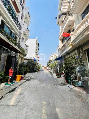 bán nhà lê văn quới, bình tân, có thang máy, ô tô ngủ nhà, giá 6 tỷ