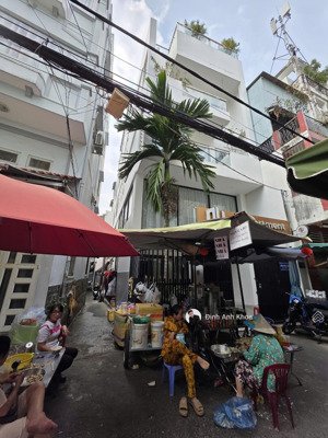 tòa nhà giảm 2 tỷ trần đình xu quận 1 dt 6m x 18m = 136.7m2, giá 43 tỷ, thuê 85 tr/tháng