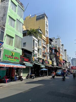 Bán Nhà Mặt Tiền Đường Bùi Viện Quận 1.KC:4 Tầng.Giá 29 tỷ