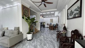 biệt thự sân vườn phố bồ đề thông hồng tiến - rộng 136m 6tầng thang máy - sân đỗ ôtô - chỉ 32,9 tỷ