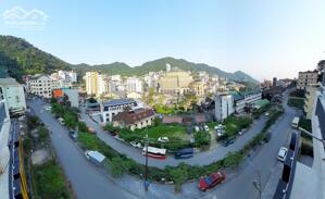 Bán khách sạn 6 tầng view Quảng Trường và Nhà Thờ Tam Đảo, dòng tiền tốt, SĐCC 246m2, mặt tiền 10m