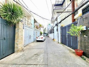 bán đất tặng nhà- hẻm xe hơi p13 bình thạnh-52m2. chỉ nhỉnh 7 tỉ ~150 tr/m.