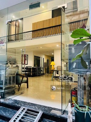 siêu dòng tiền - hơn 200m2 - phố kim mã - gần 4tỷ/năm - cực khủng - ngõ thông kinh doanh đỉnh cao