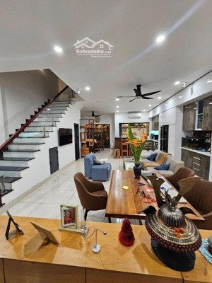 nhà bán siêu hiếm, 7x20, vỉa hè 5m, đường trước nhà 12m. kdc hiện đại. bình hưng, quận 8. chỉ 14đ