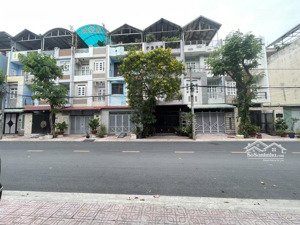 bán nr tại p7, q8, hcm, 9,8 tỷ, 95m2 view đẹp chính chủ